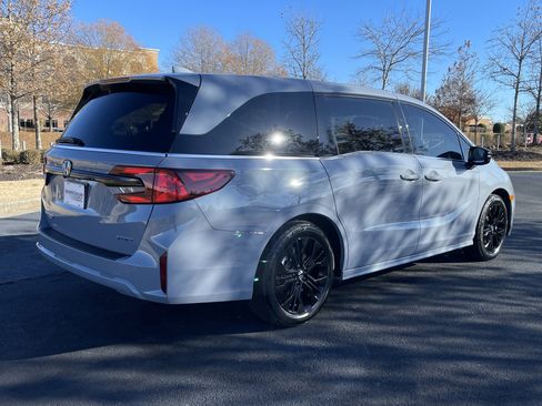 Certified 2025 Honda Odyssey Sport-L image 9