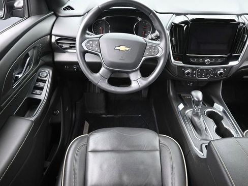 Used 2022 Chevrolet Traverse Premier image 15