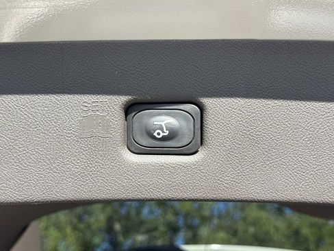 Certified 2022 Lincoln Nautilus Reserve image 12