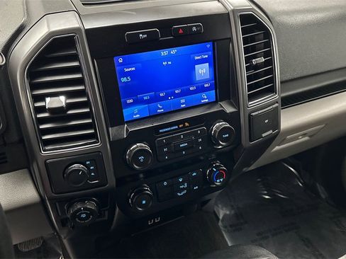 Used 2020 Ford F150 XLT w/ Trailer Tow Package image 10