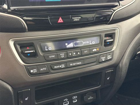 Used 2025 Honda Ridgeline RTL image 25