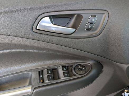 Used 2018 Ford Escape SE w/ SE SYNC Package FWD image 26