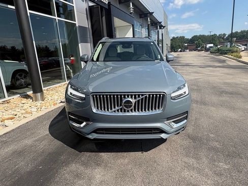 Used 2023 Volvo XC90 B6 Plus w/ Protection Package Premier AWD/4WD image 3