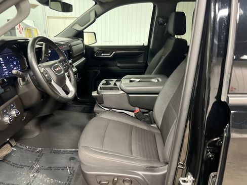 Certified 2024 GMC Sierra 1500 Elevation image 13