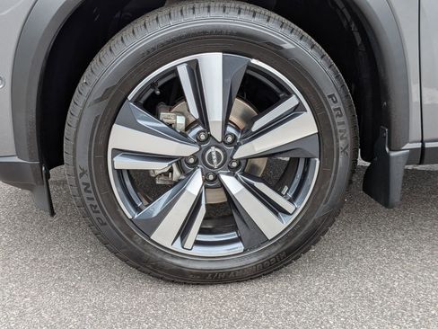 Used 2023 Nissan Rogue Platinum AWD/4WD image 10