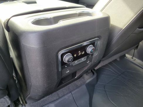 Used 2023 Chevrolet Suburban High Country AWD/4WD image 29