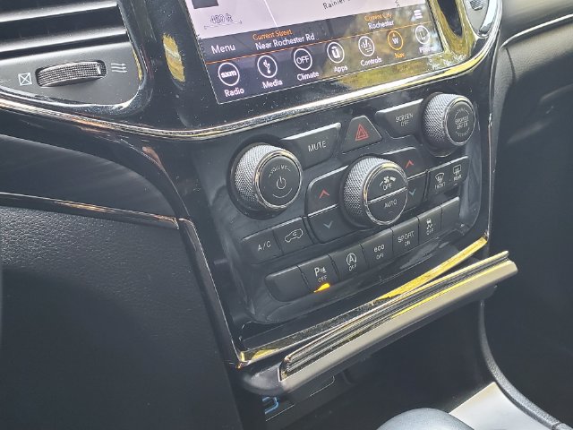 Used 2019 Jeep Grand Cherokee Limited X AWD/4WD image 12