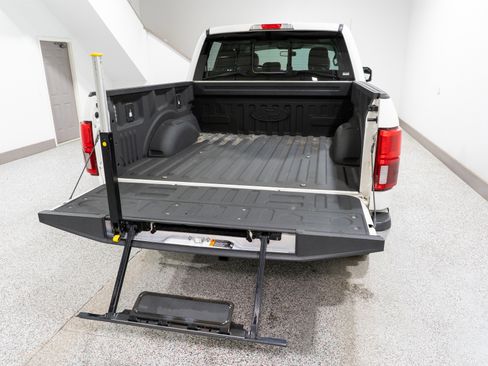 Used 2020 Ford F150 Lariat w/ Equipment Group 502A Luxury image 11