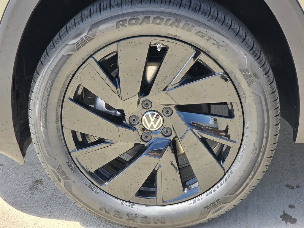 New 2026 Volkswagen Atlas SE FWD image 9