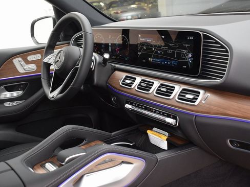 New 2025 Mercedes-Benz GLE 580 4MATIC image 14