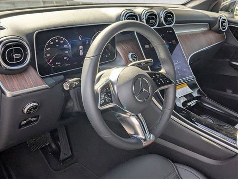 New 2026 Mercedes-Benz GLC 300 image 3