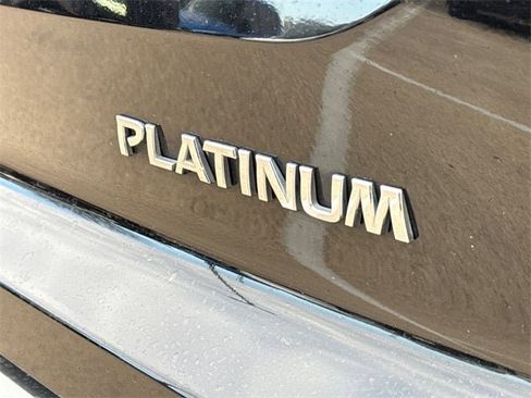 Certified 2022 Nissan Pathfinder Platinum w/ Lighting Package (N93) image 10