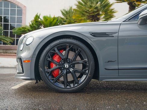 Used 2025 Bentley Flying Spur Speed image 6