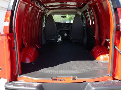 New 2026 Chevrolet Express 2500 RWD image 21