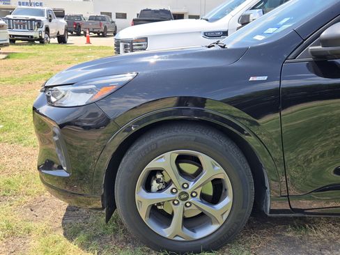 Used 2023 Ford Escape ST-Line w/ Tech Pack #1 FWD image 8