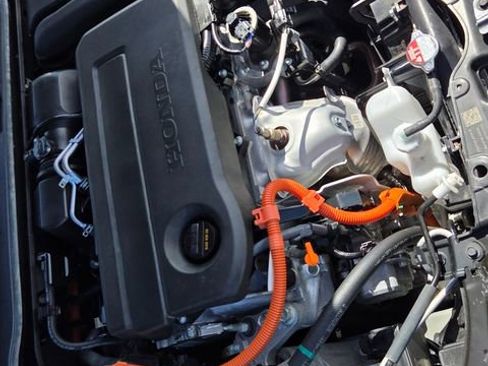 Used 2025 Honda Civic Sport image 25