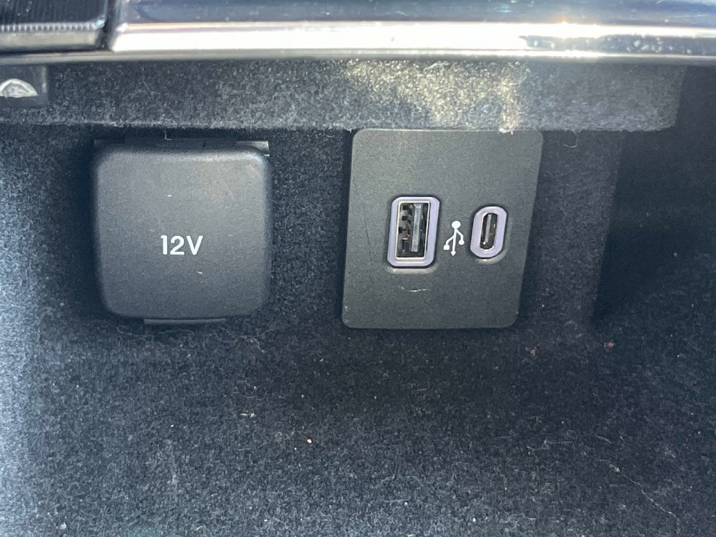 Certified 2023 Lincoln Corsair FWD image 31