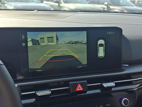 New 2026 Kia Sportage EX AWD/4WD image 12