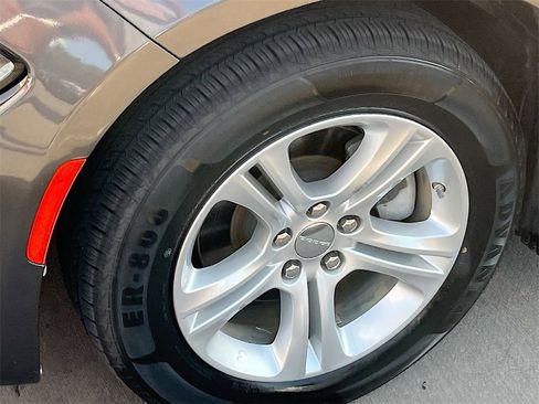 Used 2022 Dodge Charger SXT image 28