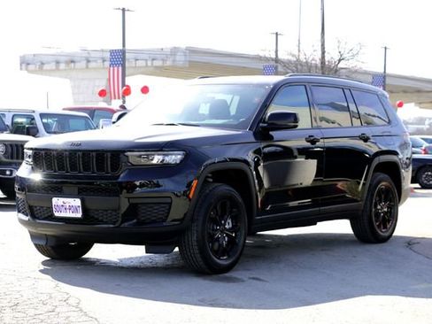 New 2025 Jeep Grand Cherokee L Laredo image 7