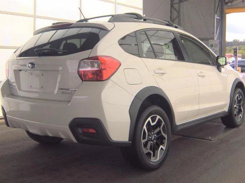 Used 2016 Subaru Crosstrek 2.0i Premium AWD/4WD image 8