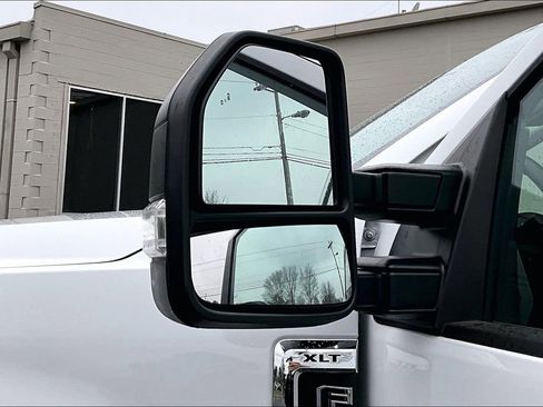 Used 2021 Ford F250 XLT image 25