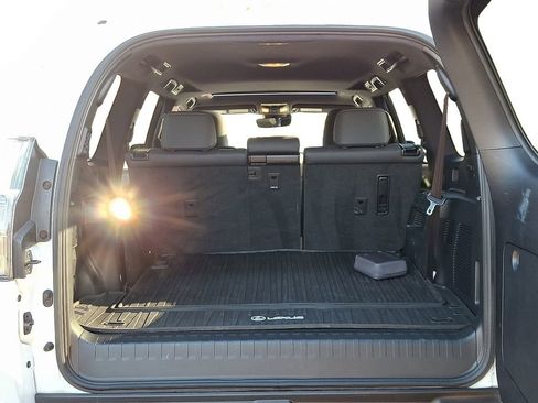 Used 2022 Lexus GX 460 Premium image 28