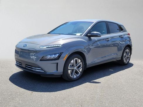 Used 2023 Hyundai Kona Limited FWD image 7