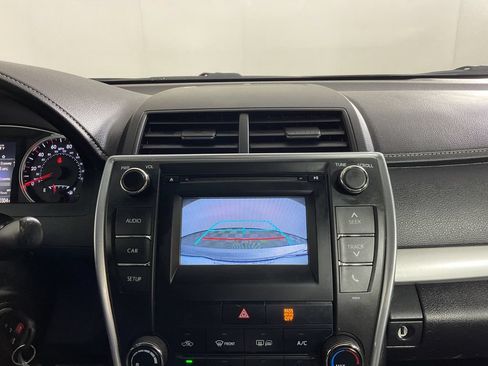 Used 2016 Toyota Camry SE FWD image 26