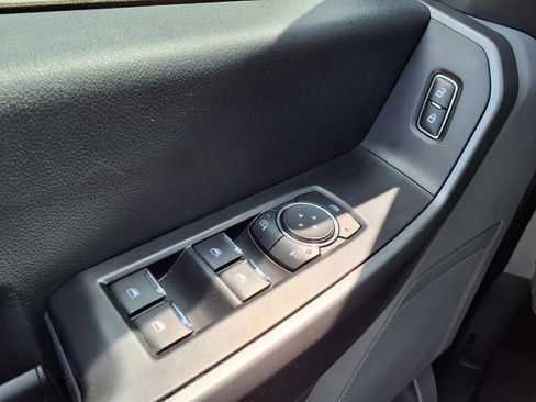 Used 2025 Ford F250 XLT AWD/4WD image 15