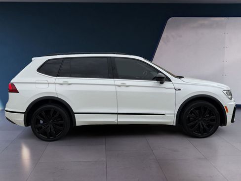 Used 2021 Volkswagen Tiguan SE image 6