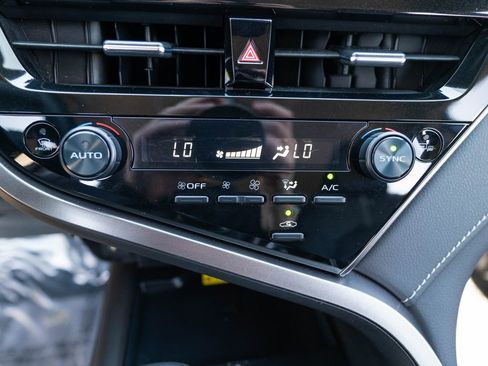 Used 2023 Toyota Camry XSE FWD image 31