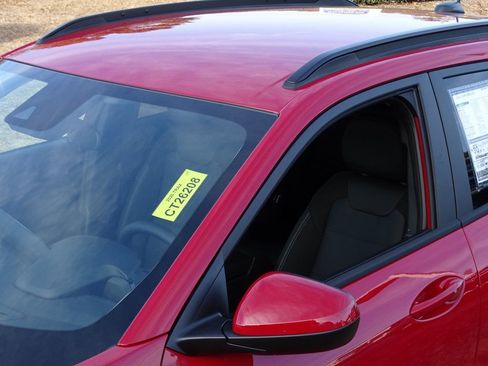 New 2026 Chevrolet Trax LT w/ Driver Confidence Package image 28