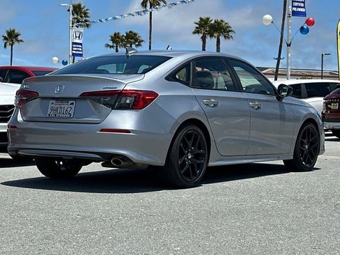 Used 2023 Honda Civic Sport image 3