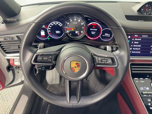 Certified 2022 Porsche Panamera image 17