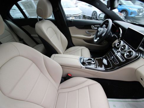 Used 2018 Mercedes-Benz C 300 Sedan image 18