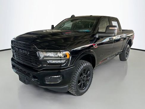 Used 2024 RAM 2500 Limited image 4