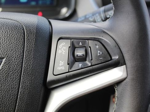 Used 2016 Chevrolet Trax LT w/ LT Sun and Sound Package FWD image 15