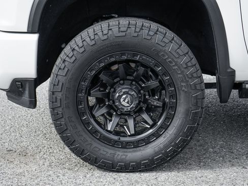 Used 2022 Chevrolet Silverado 2500 High Country w/ Z71 Off-Road Package image 46