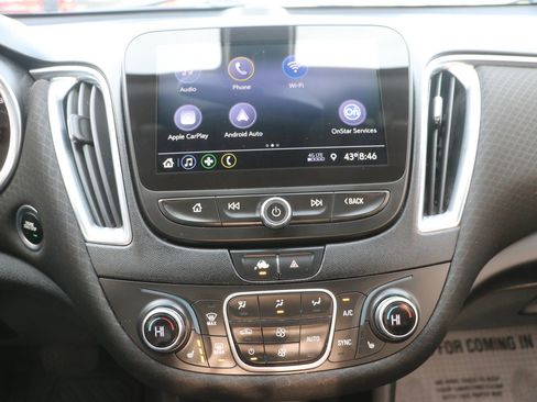 Used 2020 Chevrolet Malibu LT image 21