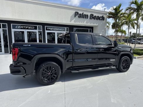 Used 2025 GMC Sierra 1500 Elevation w/ Elevation Premium Package AWD/4WD image 4