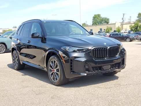 New 2026 BMW X5 xDrive50e w/ M Sport Package AWD/4WD image 2