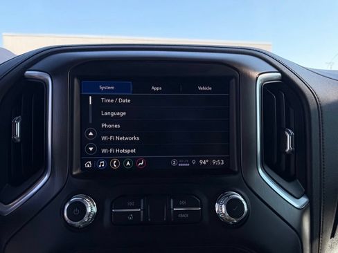 Used 2022 GMC Sierra 2500 AT4 w/ AT4 Premium Plus Package AWD/4WD image 37