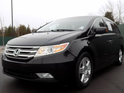 Used 2012 Honda Odyssey Touring image 3