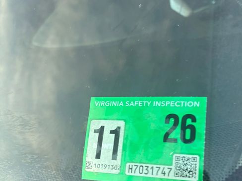 Used 2013 Nissan Pathfinder SV image 39