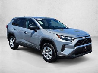 Used 2024 Toyota RAV4 LE FWD video 3