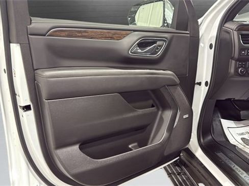 Used 2024 Chevrolet Tahoe Premier w/ Advanced Technology Package image 26