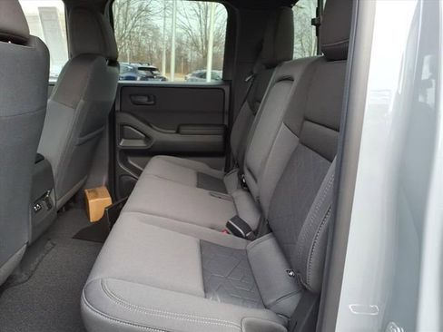 New 2026 Nissan Frontier SV w/ SV Convenience Package RWD image 8