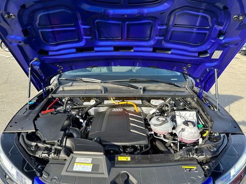 Used 2024 Audi Q5 e Premium Plus w/ Premium Plus Package image 24