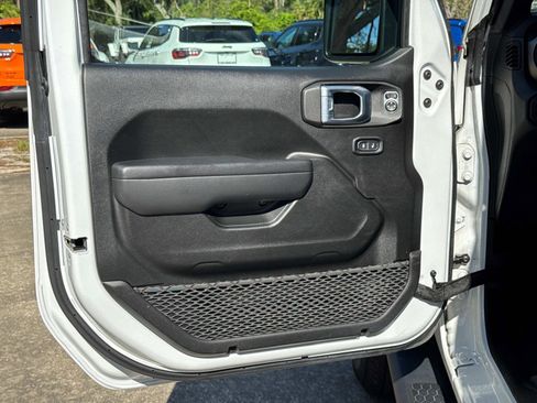 Certified 2022 Jeep Wrangler Unlimited Sport AWD/4WD image 16